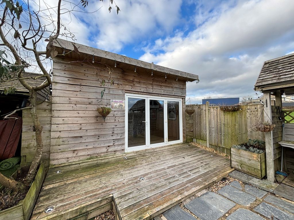 4 bed detached bungalow for sale in Horeb, Llandysul SA44, £400,000