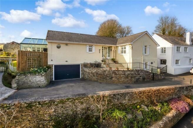 4 bed bungalow to rent in South Pool, Kingsbridge TQ7, £1,350 pcm
