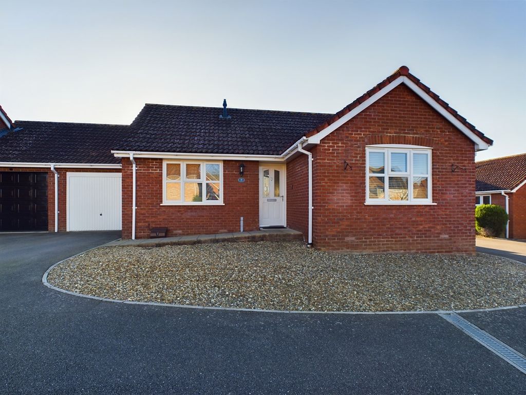 2 bed detached bungalow for sale in Tinkers Way, Downham Market PE38, £280,000