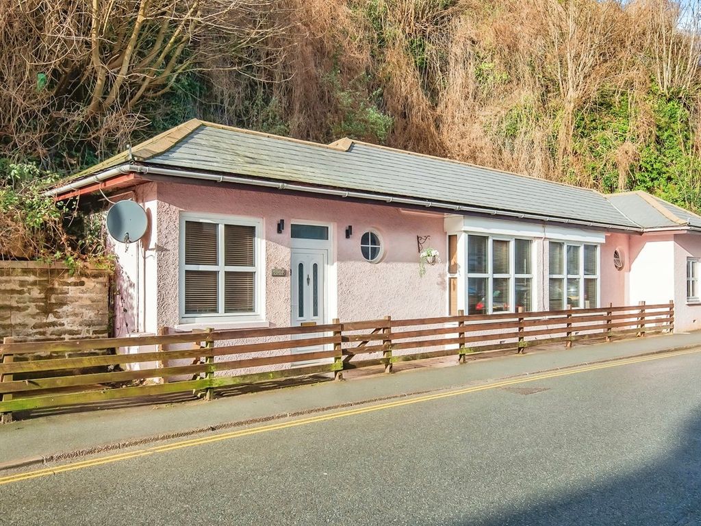 2 bed detached bungalow for sale in The Strand, Saundersfoot SA69, £285,000