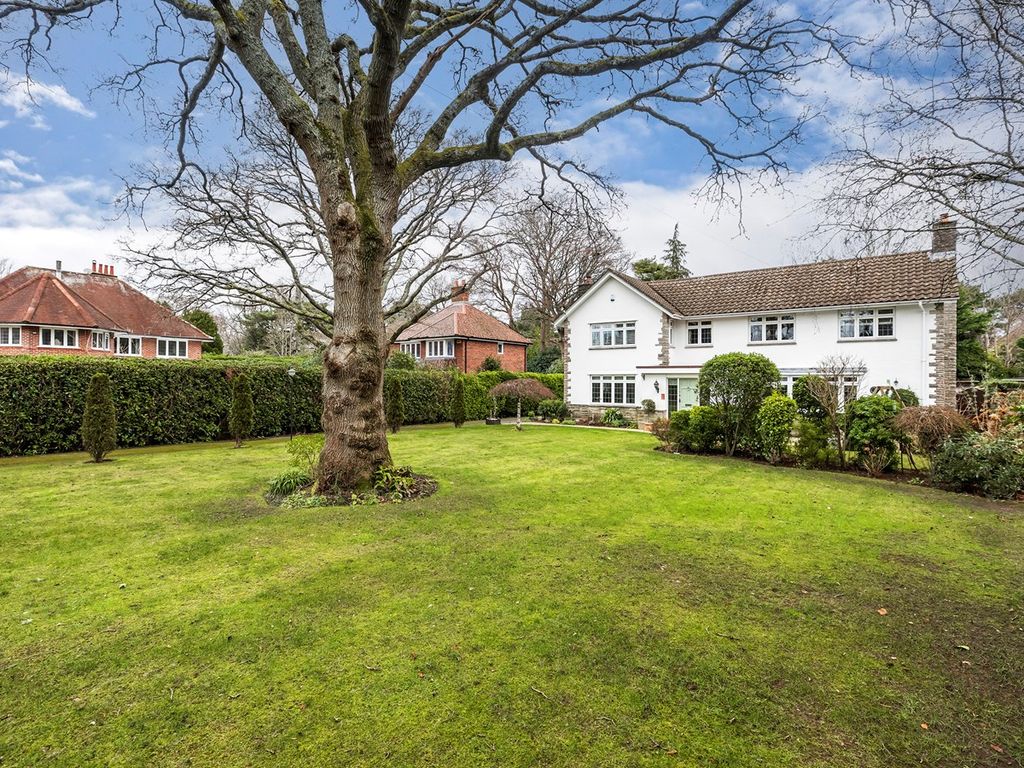 5 bed detached house for sale in Roslin Road South, Talbot Woods BH3, £1,295,000