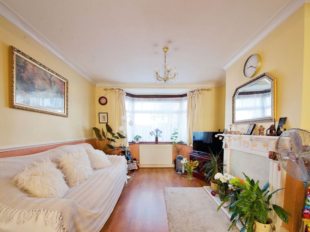 3 bed semi-detached house for sale in Tysoe Avenue, Enfield EN3, £460,000