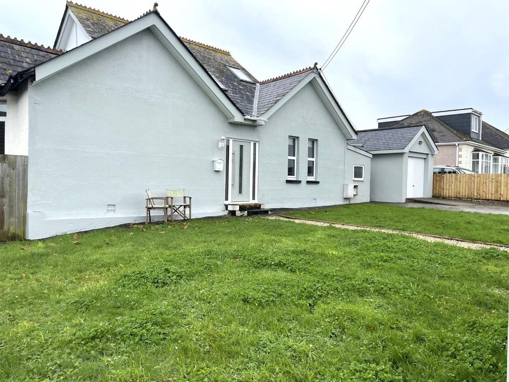 4 bed detached bungalow to rent in Carbeile Road, Torpoint PL11, £1,500 pcm
