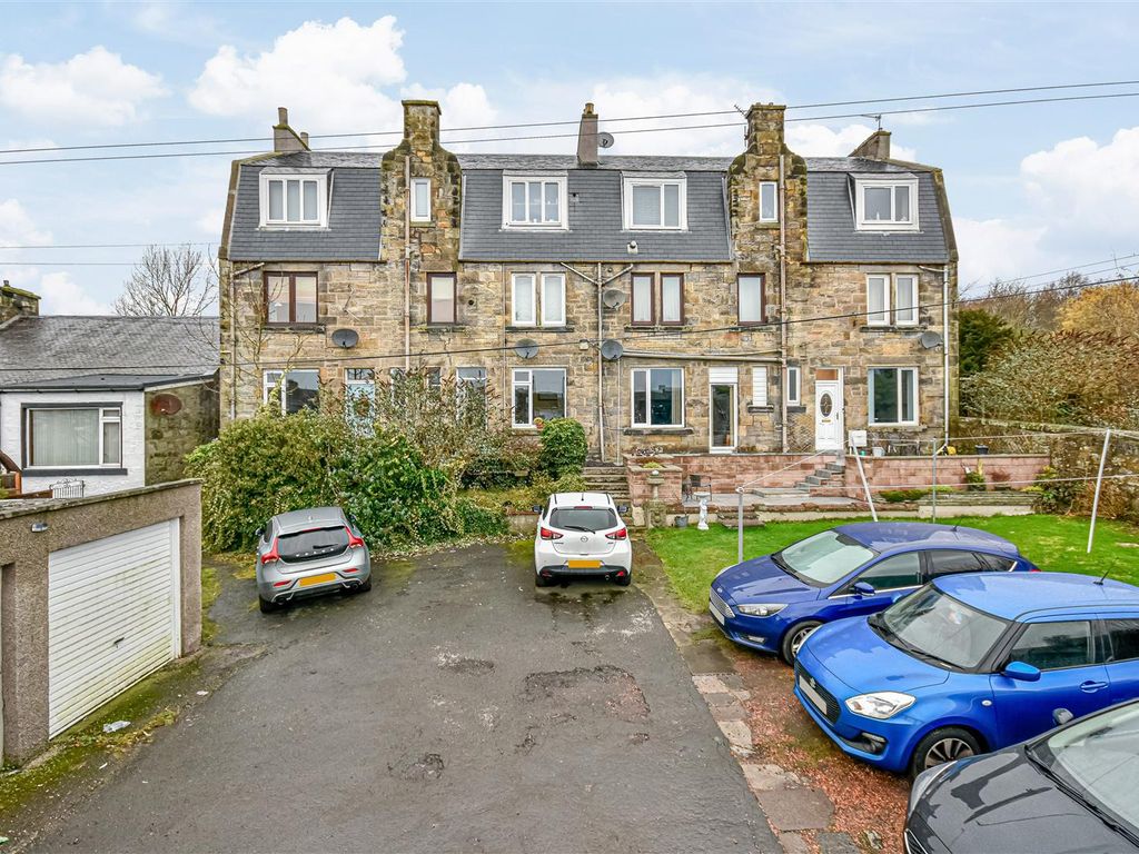 1 bed flat for sale in 3A Allan Lea Terrace, High Beveridgewell, Dunfermline KY12, £50,000