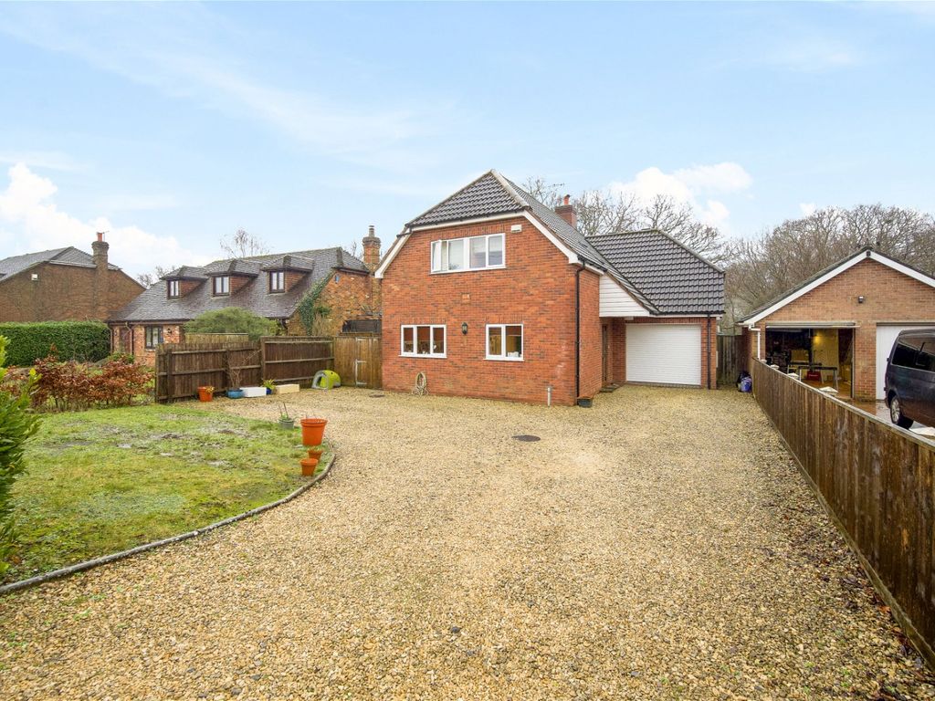 3 bed detached house for sale in Hindon Road, Dinton, Salisbury SP3, £535,000