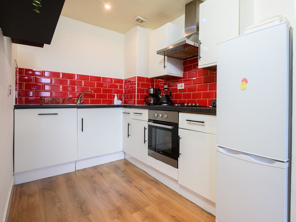 2 bed flat for sale in Royal Street, Gourock PA19, £80,000