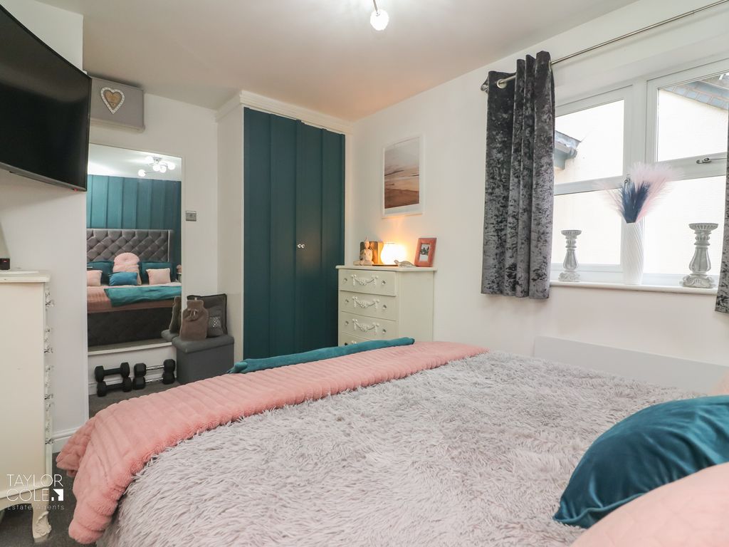 1 bed flat for sale in Furness, Glascote, Tamworth B77, £124,950