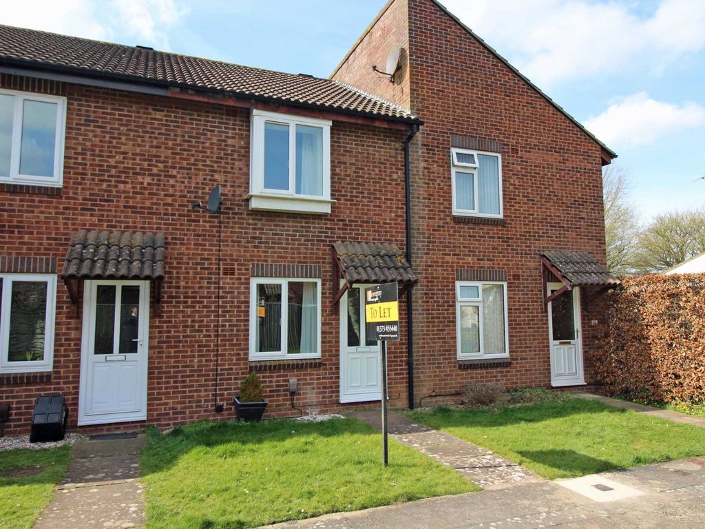 2 bed terraced house to rent in Laburnum Close, Frome BA11, £950 pcm