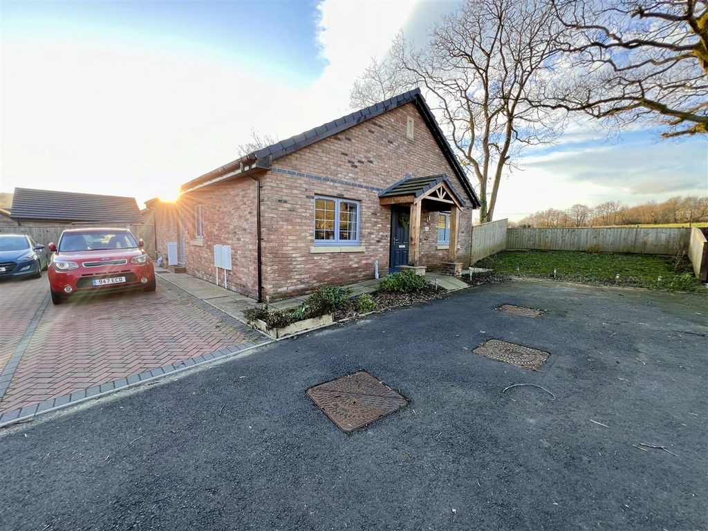 3 bed detached bungalow for sale in Fforest Fach, Tycroes, Ammanford SA18, £359,950