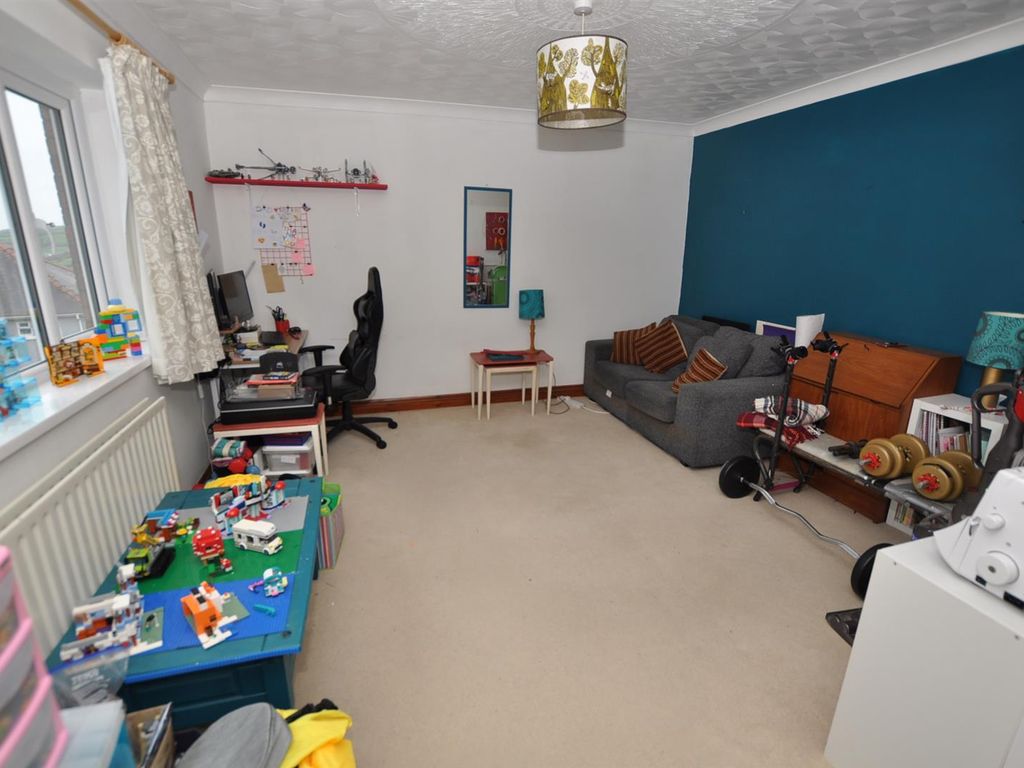 4 bed property for sale in Horeb Road, Mynyddygarreg, Kidwelly SA17, £535,000