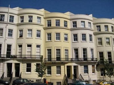 2 bed flat to rent in Brunswick Place, Hove BN3, £1,600 pcm