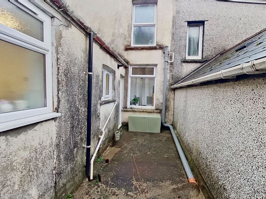 2 bed terraced house for sale in 21 Oak Street, Tonypandy, Mid Glamorgan CF40, £45,000