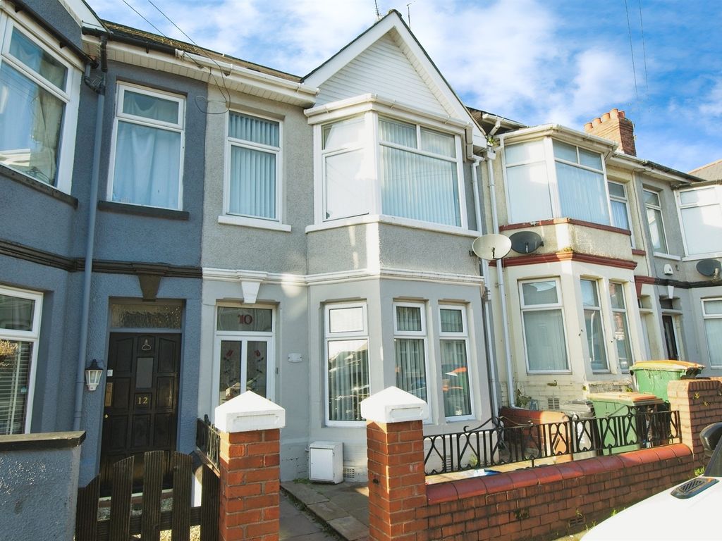 3 bed terraced house for sale in Blenheim Road, Newport NP19, £195,000