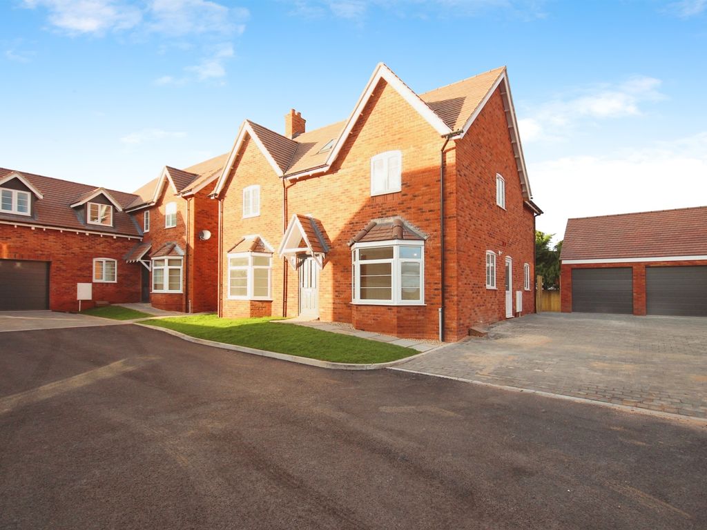 New home, 4 bed detached house for sale in Coventry Road, Thurlaston, Rugby CV23, £625,000