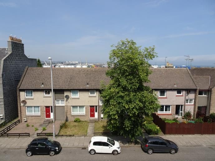 2 bed flat to rent in Victoria Road, Aberdeen AB11, £550 pcm