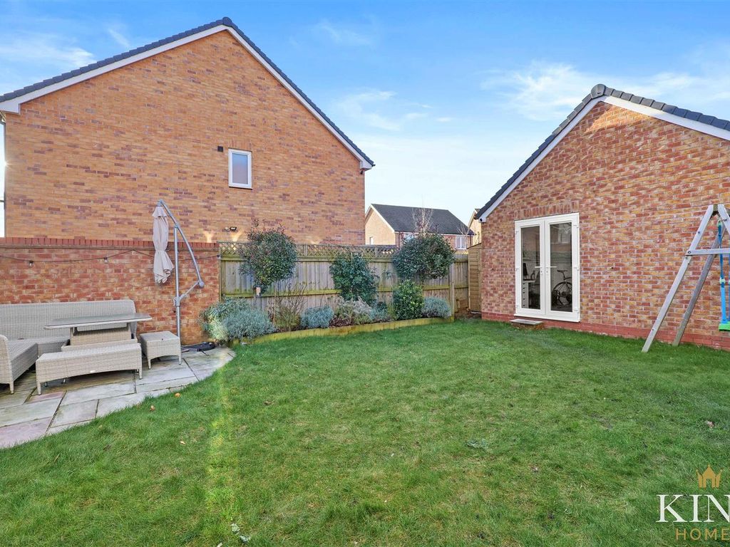 3 bed detached house for sale in Avon Way, Bidford-On-Avon, Alcester B50, £350,000