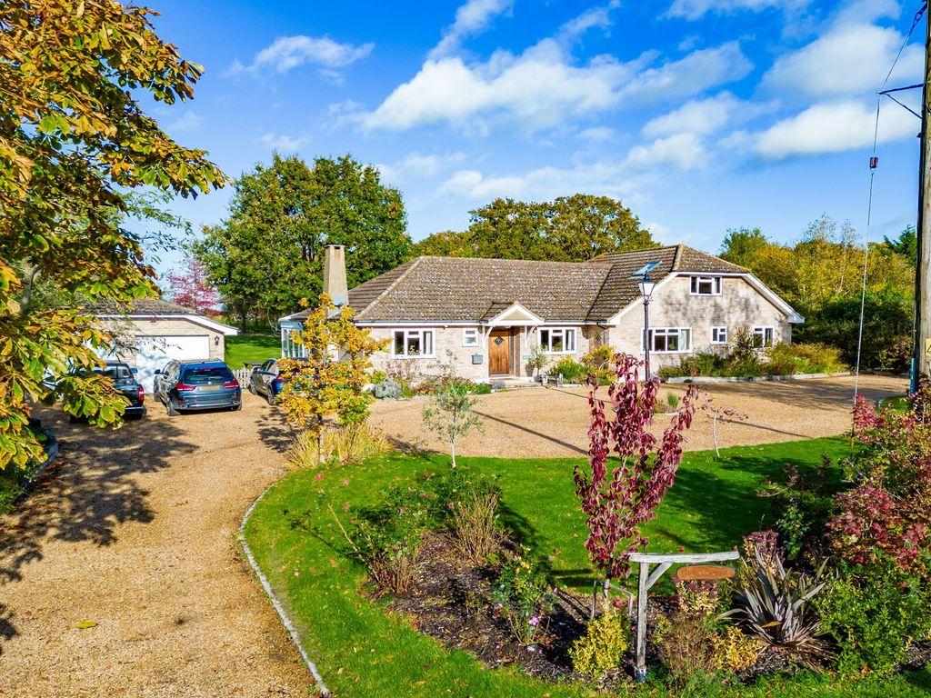 5 bed detached house for sale in Kirkham Road, Horndon-On-The-Hill SS17, £1,500,000