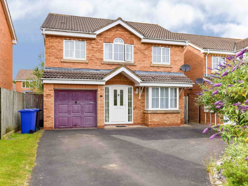4 bed detached house for sale in Price's Way, Brackley NN13, £425,000