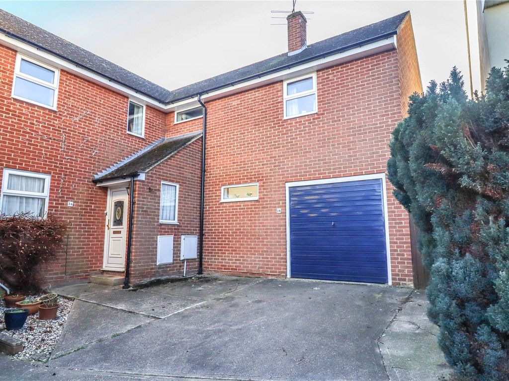 4 bed detached house for sale in Rana Drive, Braintree CM7, £395,000