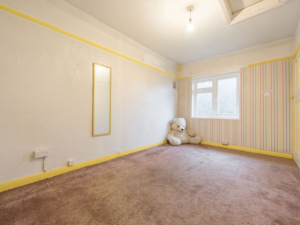 2 bed semi-detached house for sale in Swan Lane, Whetstone N20, £495,000