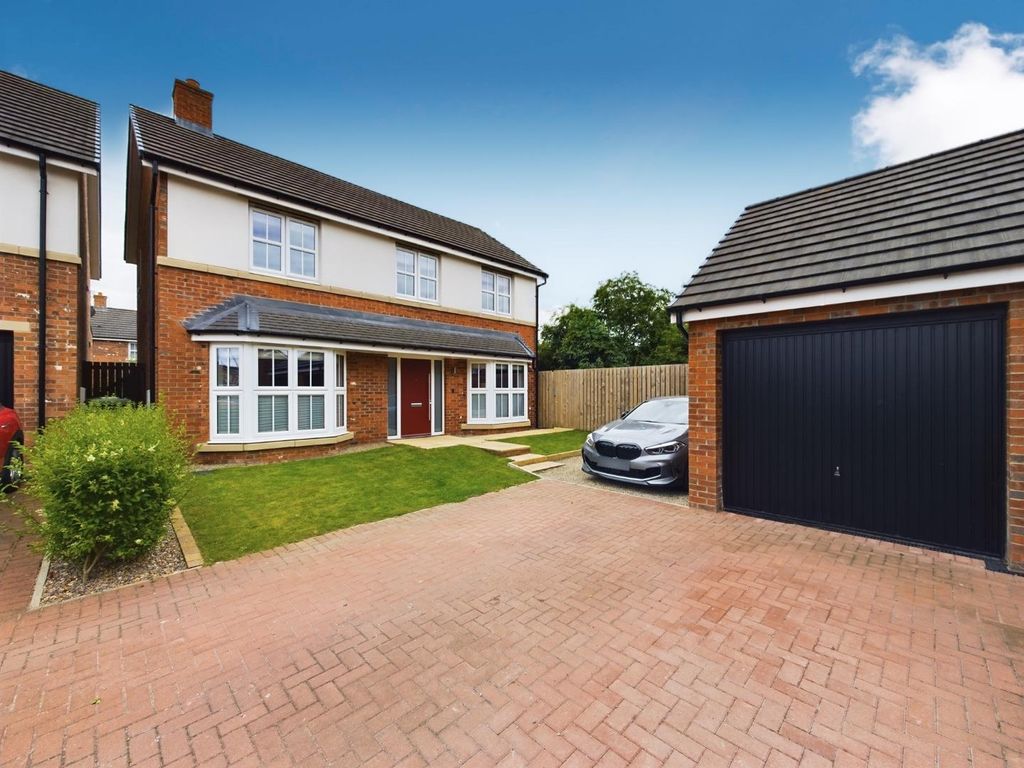 4 bed detached house for sale in Linden Crescent, Yarm TS15, £400,000