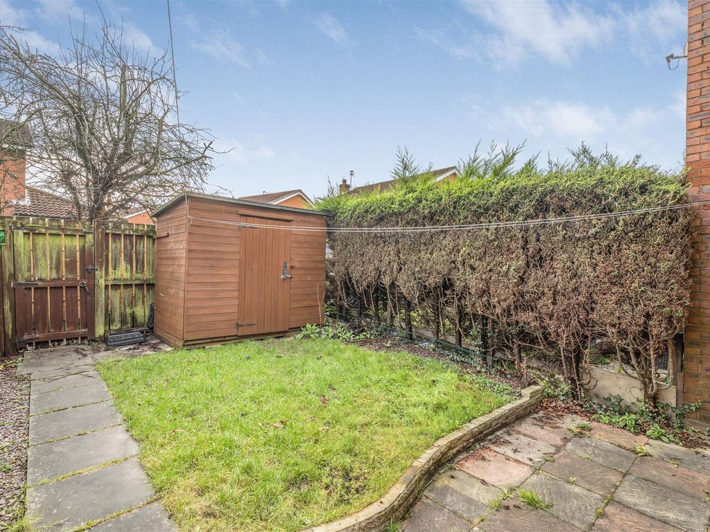 3 bed terraced house for sale in Vicarage Gardens, Osbaldwick, York YO10, £275,000
