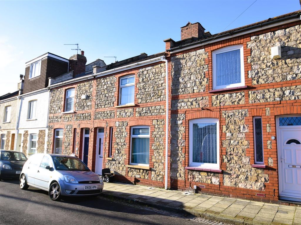 2 bed terraced house for sale in Bradley Avenue, Shirehampton, Bristol BS11, £300,000