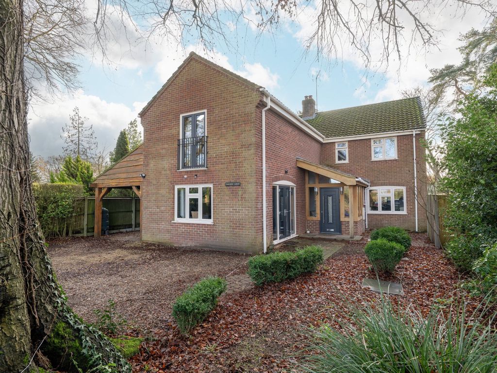 5 bed detached house for sale in Brow Of The Hill, Leziate, King's Lynn PE32, £895,000
