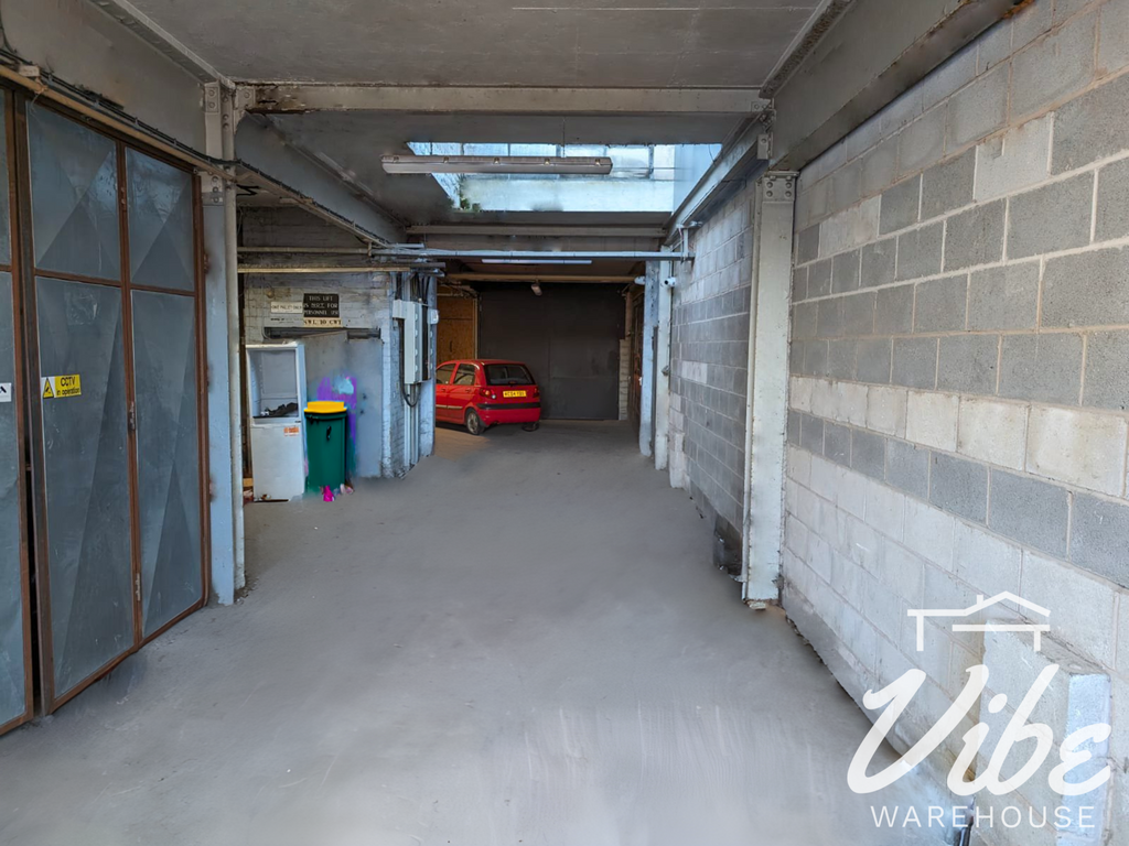 Light industrial to let in Chatfield Place, Stoke-On-Trent ST3, £18,000 pa