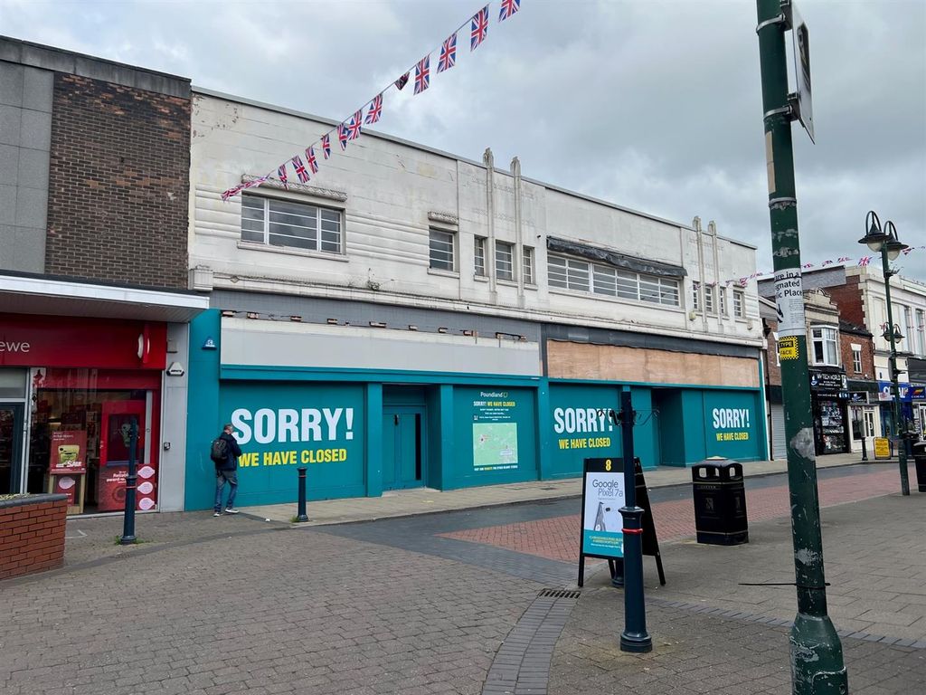Retail premises to let in Market Street, Crewe CW1, £40,000 pa