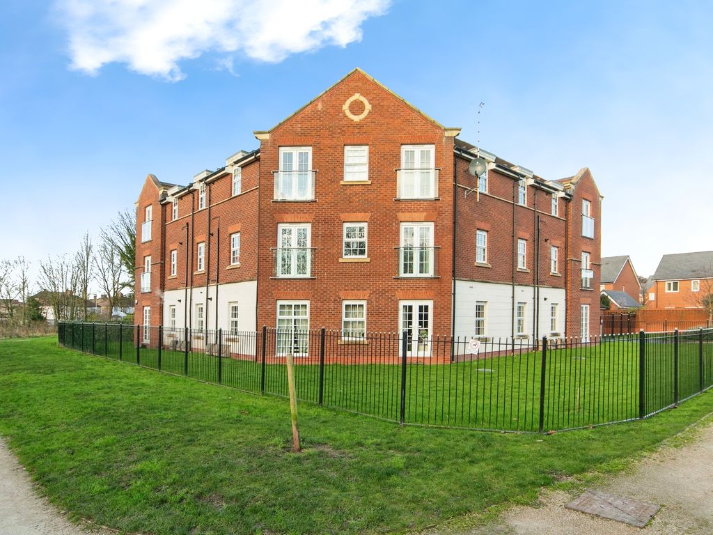 2 bed flat for sale in Friars Way, Liverpool L14, £175,000