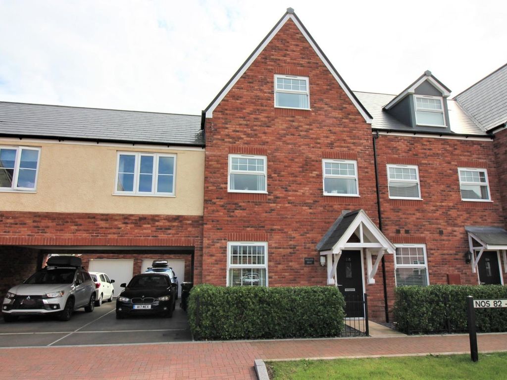 3 bed property for sale in Badger Road, Thornbury BS35, £420,000