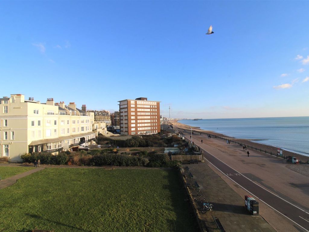 1 bed flat to rent in Medina Terrace, Hove BN3, £1,500 pcm