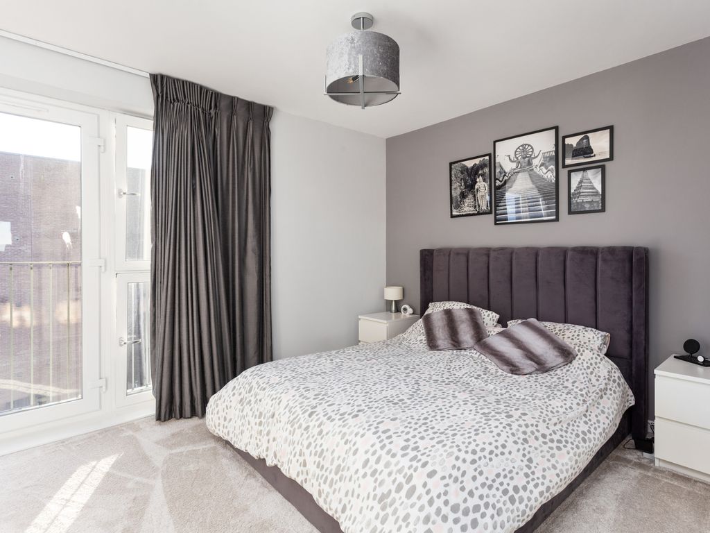 3 bed town house for sale in 16 Ellis Drive, Edinburgh EH14, £349,000