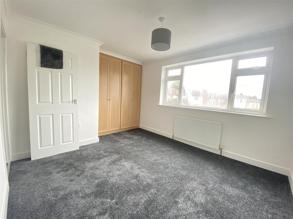 2 bed link-detached house for sale in Stour Hill, Brierley Hill DY5, £175,000