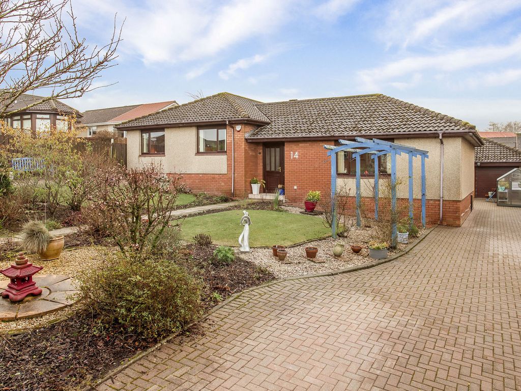 4 bed detached bungalow for sale in Gleneagles Court, West Lothian EH47, £360,000