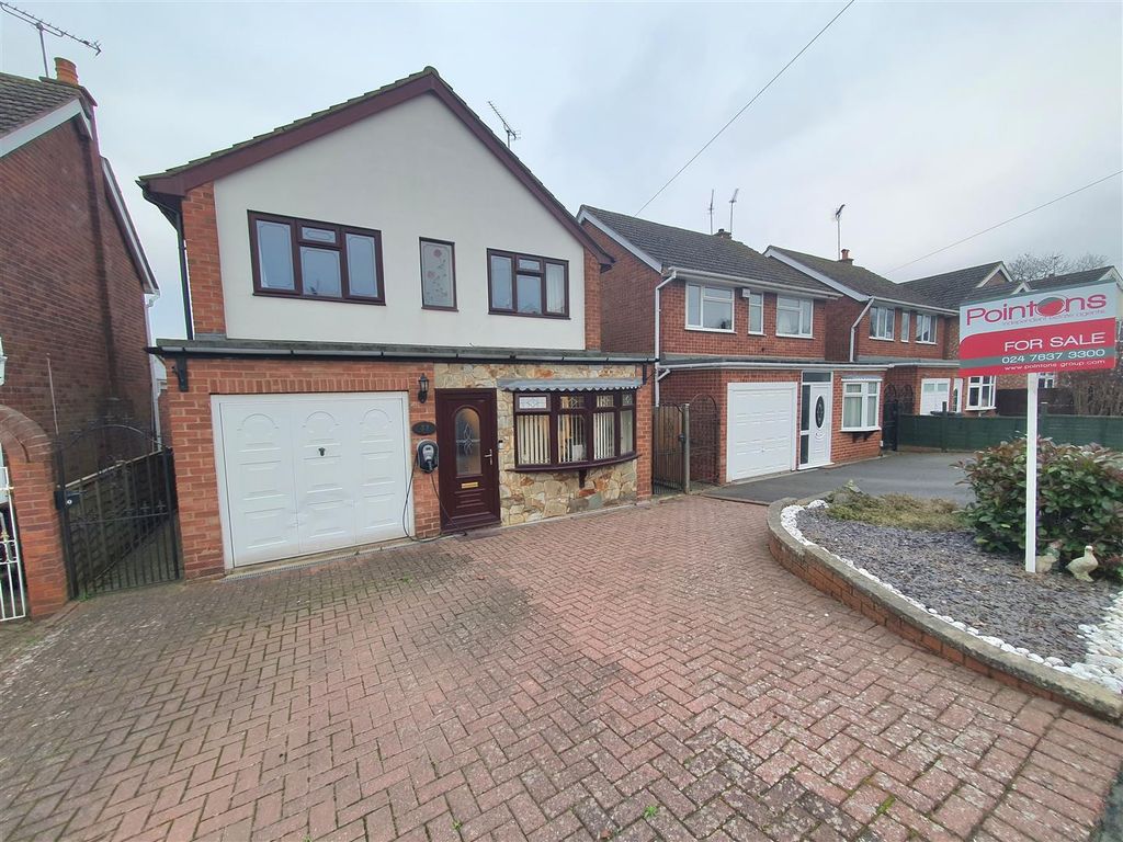 3 bed detached house for sale in Featherstone Close, Nuneaton CV10, £270,000