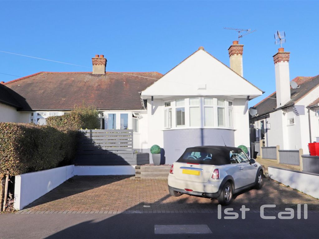 2 bed bungalow for sale in Ambleside Drive, Southend-On-Sea SS1, £425,000