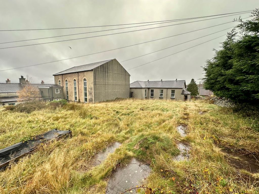 Block of flats for sale in Capel Ebeneser Stryd Fawr, Deiniolen, Edge Of Eryri (Snowdonia), Gwynedd LL55, £125,000