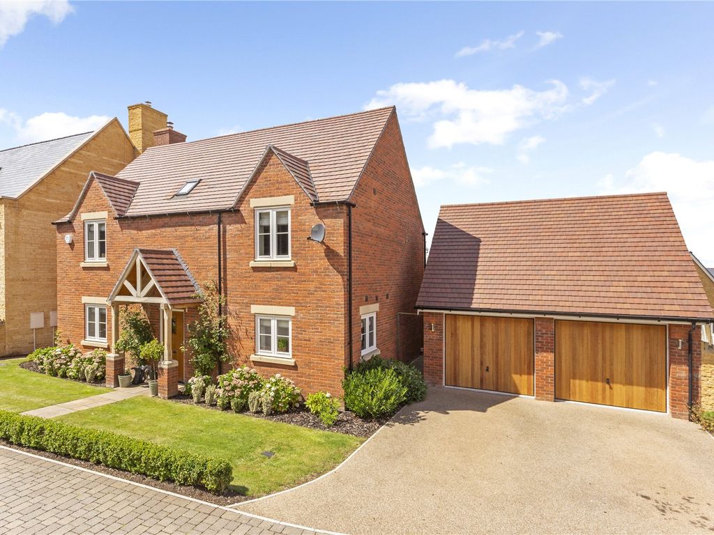 4 bed detached house for sale in Redwood Close, Gretton, Cheltenham, Gloucestershire GL54, £799,950