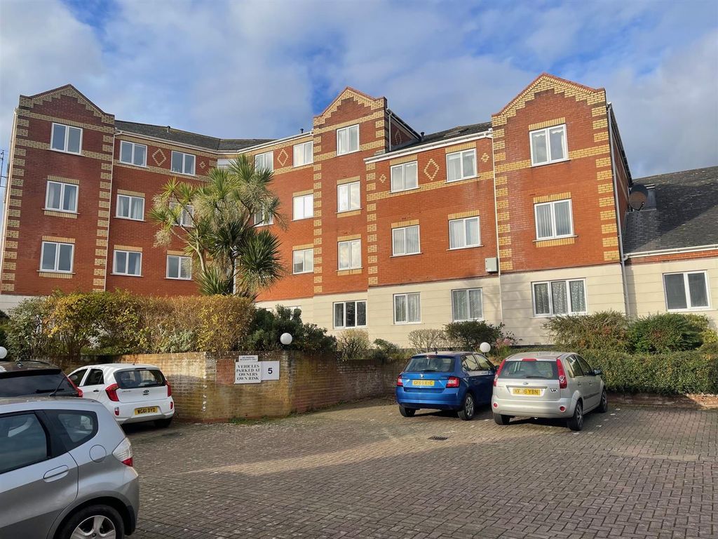 1 bed flat for sale in Kingsgate, Pennsylvania Road, Exeter EX4, £110,000