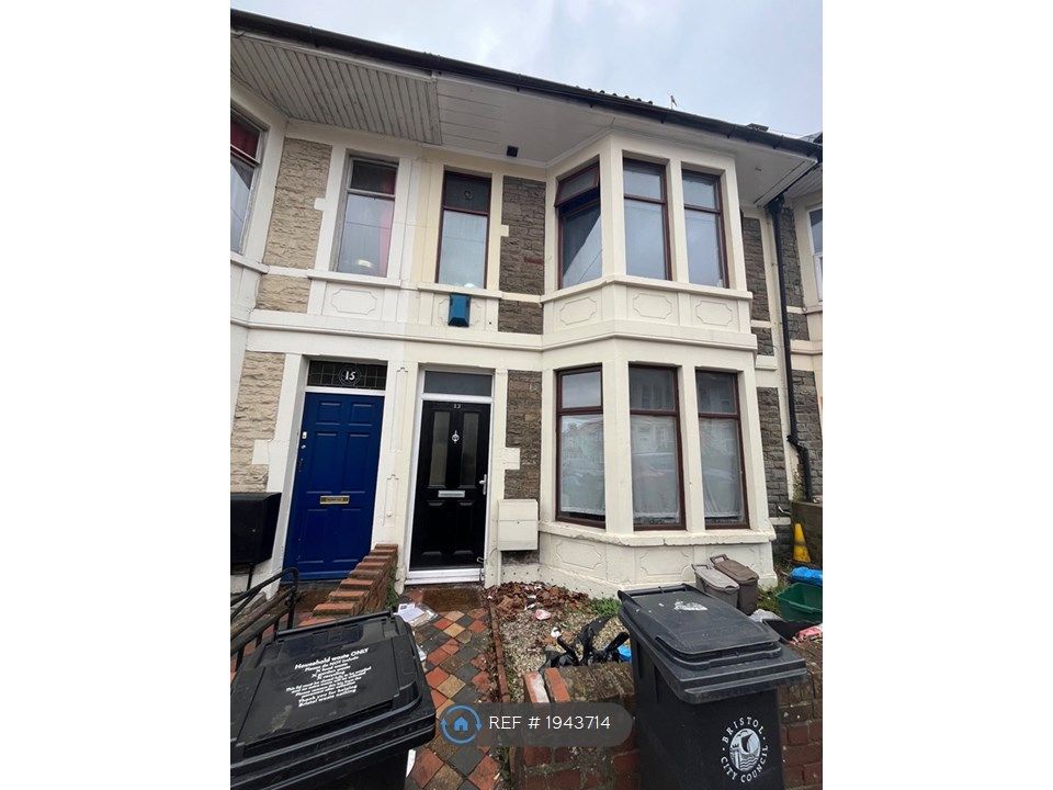 7 bed terraced house to rent in Toronto Road, Bristol BS7, £5,070 pcm