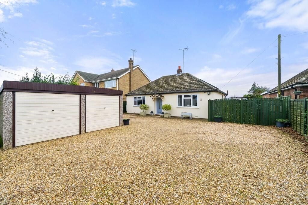 3 bed detached bungalow for sale in Wisbech Road, Long Sutton PE12, £280,000