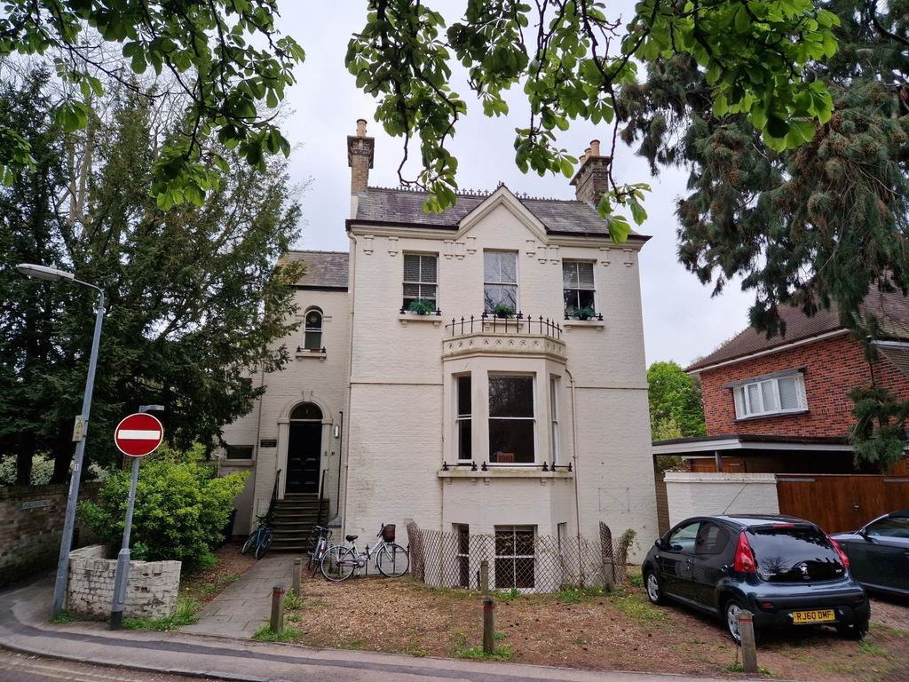 1 bed flat to rent in Brookfield, Newnham Walk, Cambridge CB3, £1,500 pcm