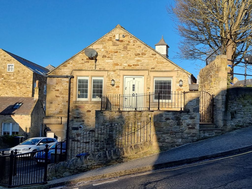 2 bed flat to rent in Wood Street, Shotley Bridge, Consett DH8, £950 pcm