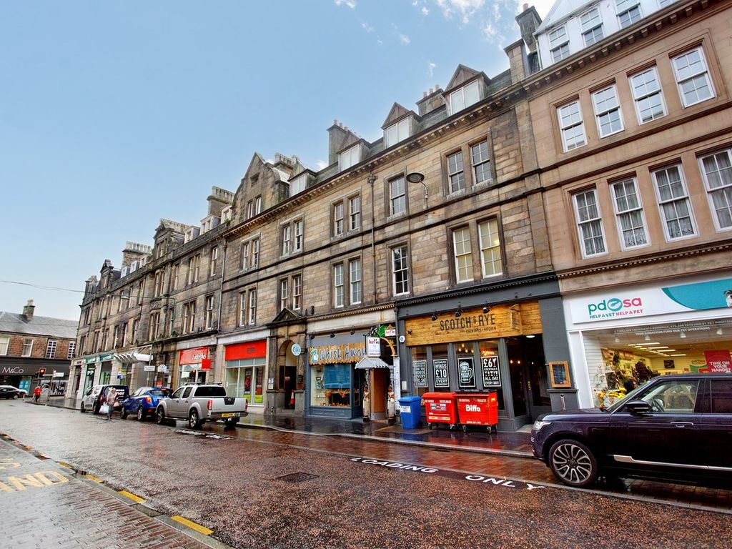 2 bed flat for sale in Queensgate, Inverness IV1, £115,000