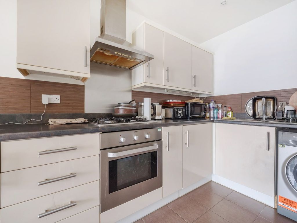 1 bed flat for sale in Sherrington House, 8 Velocity Way, Enfield EN3, £92,000