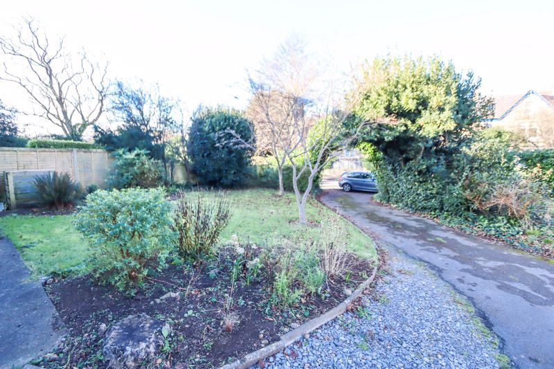 4 bed detached bungalow for sale in The Avenue, Clevedon BS21, £815,000