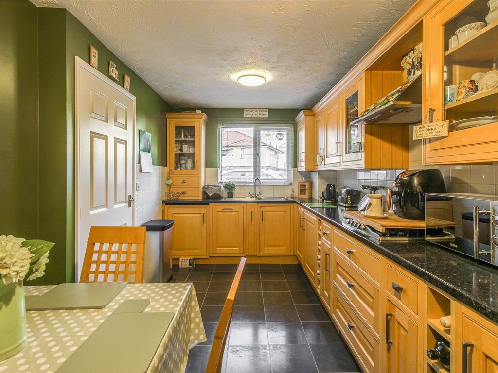 3 bed end terrace house for sale in Wick Road, Bristol BS4, £385,000