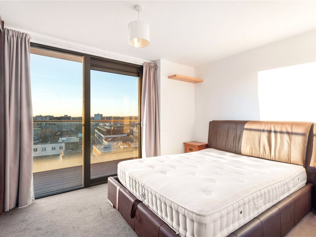 1 bed flat for sale in Thomas Tower, Dalston Square, London E8, £450,000